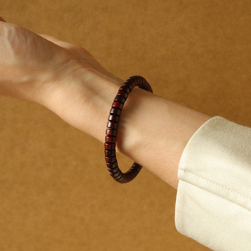 Bloom in Stillness – Purple Sandalwood Disc Bracelet