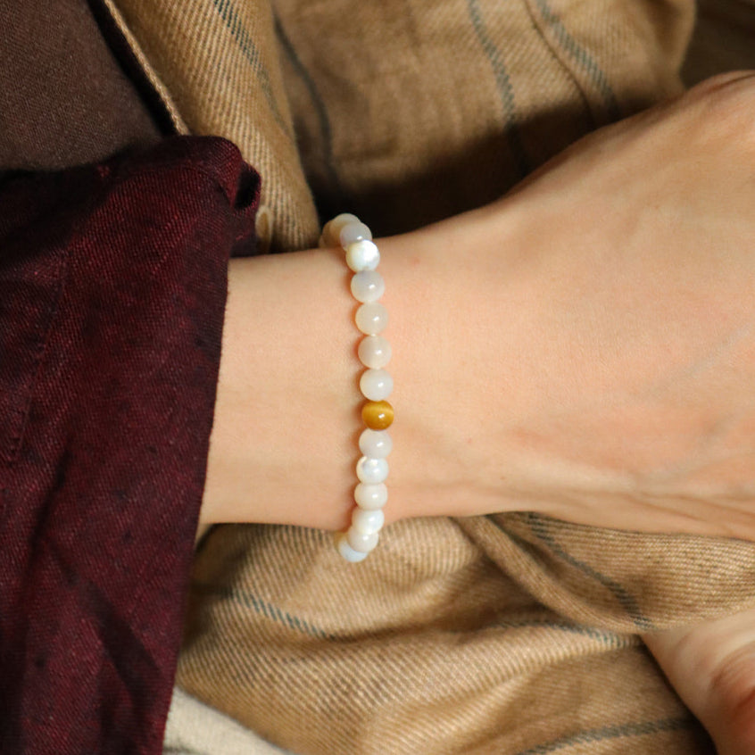 Solar Veil Shell Bracelet （6mm）