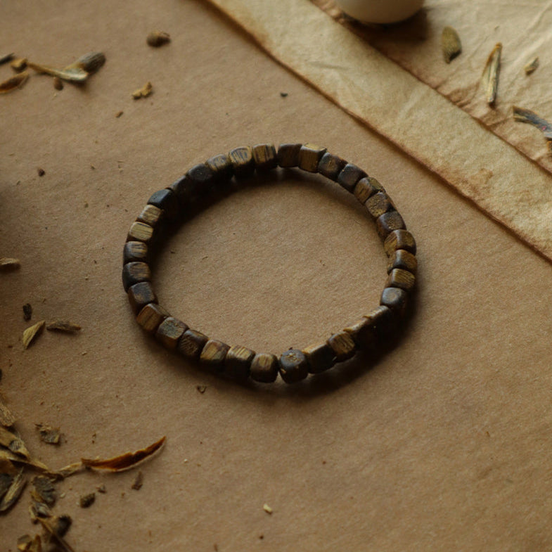 Obsidian Guardian – Square Beads Grounding Power Bracelet