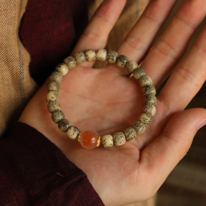 Frost Ember – Greywood Harmony Bracelet with Red Star Accent