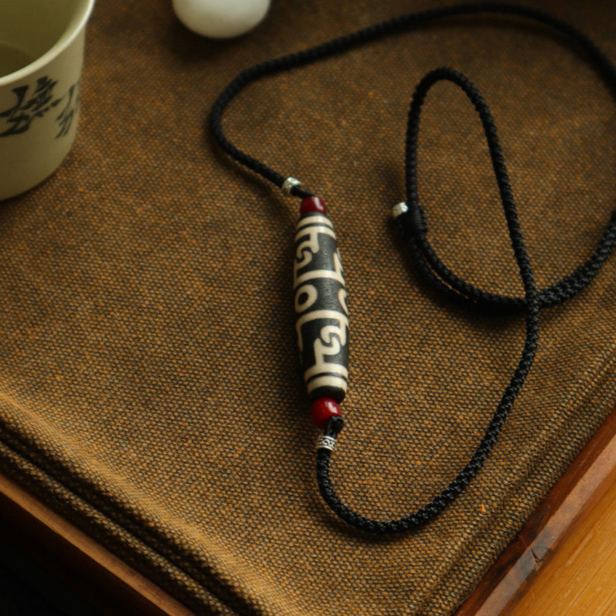 Guardian Eye Dzi Pendant (Tibetan Style)