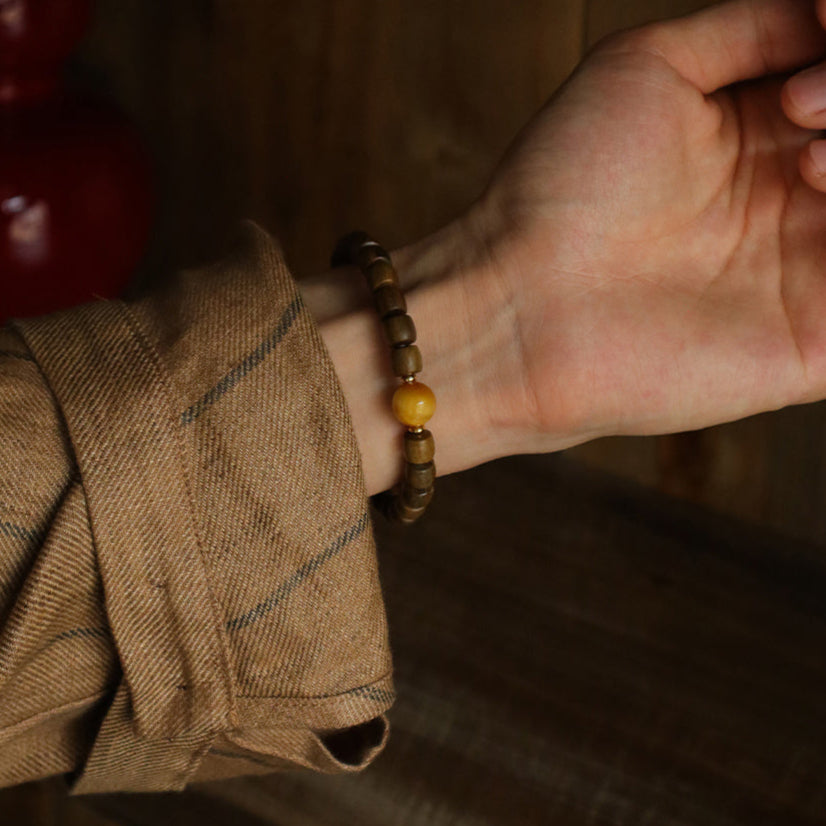 Mountain Waters – Old Sandalwood & Tiger Eye Bead Bracelet