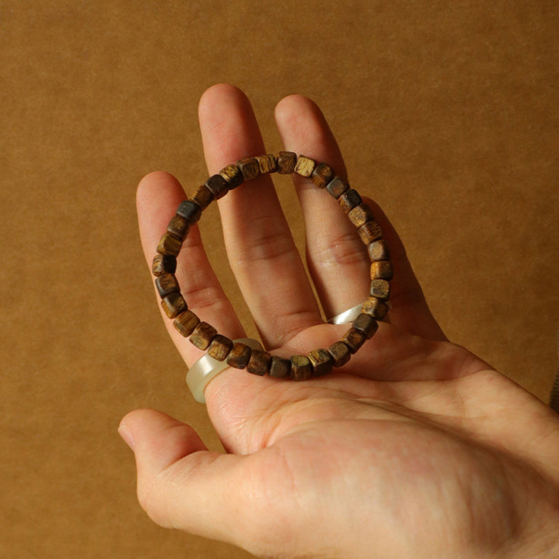 Obsidian Guardian – Square Beads Grounding Power Bracelet