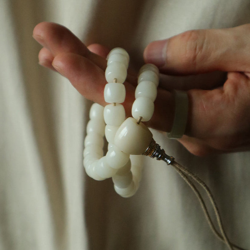 Silent Radiance Handchain (6mm)