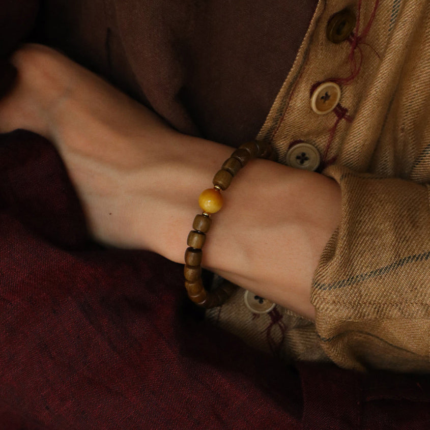 Mountain Waters – Old Sandalwood & Tiger Eye Bead Bracelet