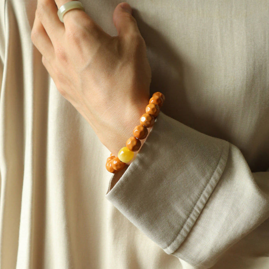 Milky Core Balance Bracelet (10 mm)