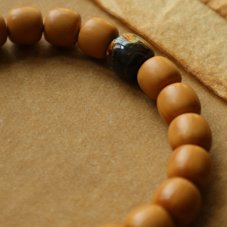 Cloud-Grain Walnut Bracelet (10 mm) 