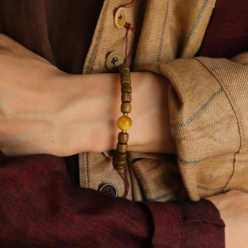 Mountain Waters – Old Sandalwood & Tiger Eye Bead Bracelet