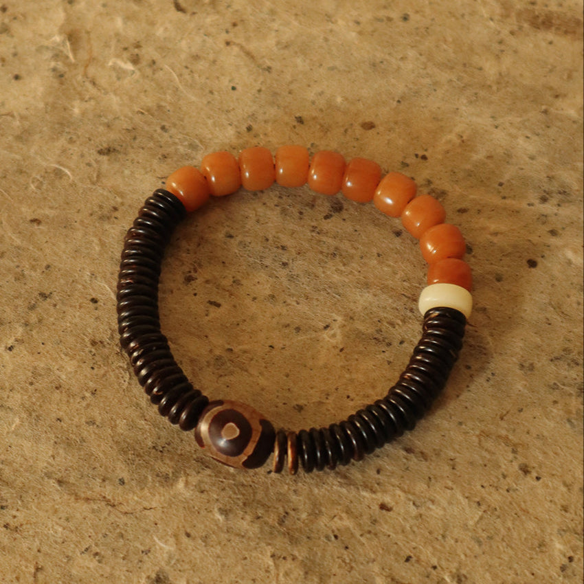 Omen of Strength – Tibetan Dzi Bead Energy Bracelet