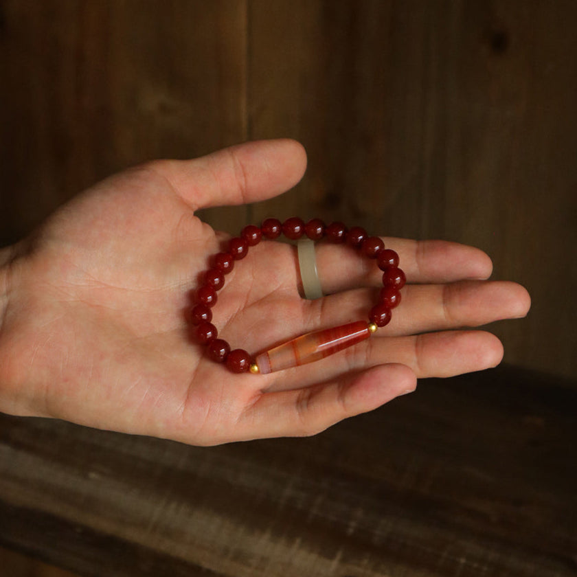 Whispering Dzi Bead Bracelet (8 mm)