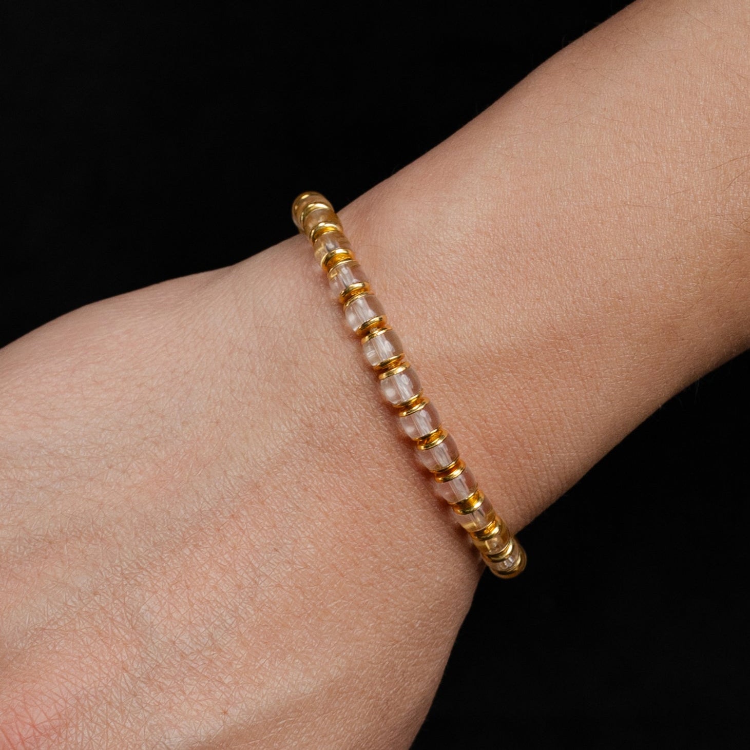 Clarity & Prosperity White‑Quartz Bracelet – 6 mm Disc‑Cut | Aeonb