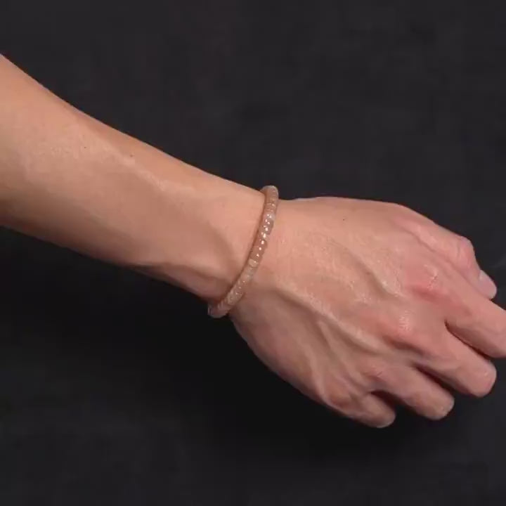 Moonlit Serenity Moonstone Bracelet (6 mm）